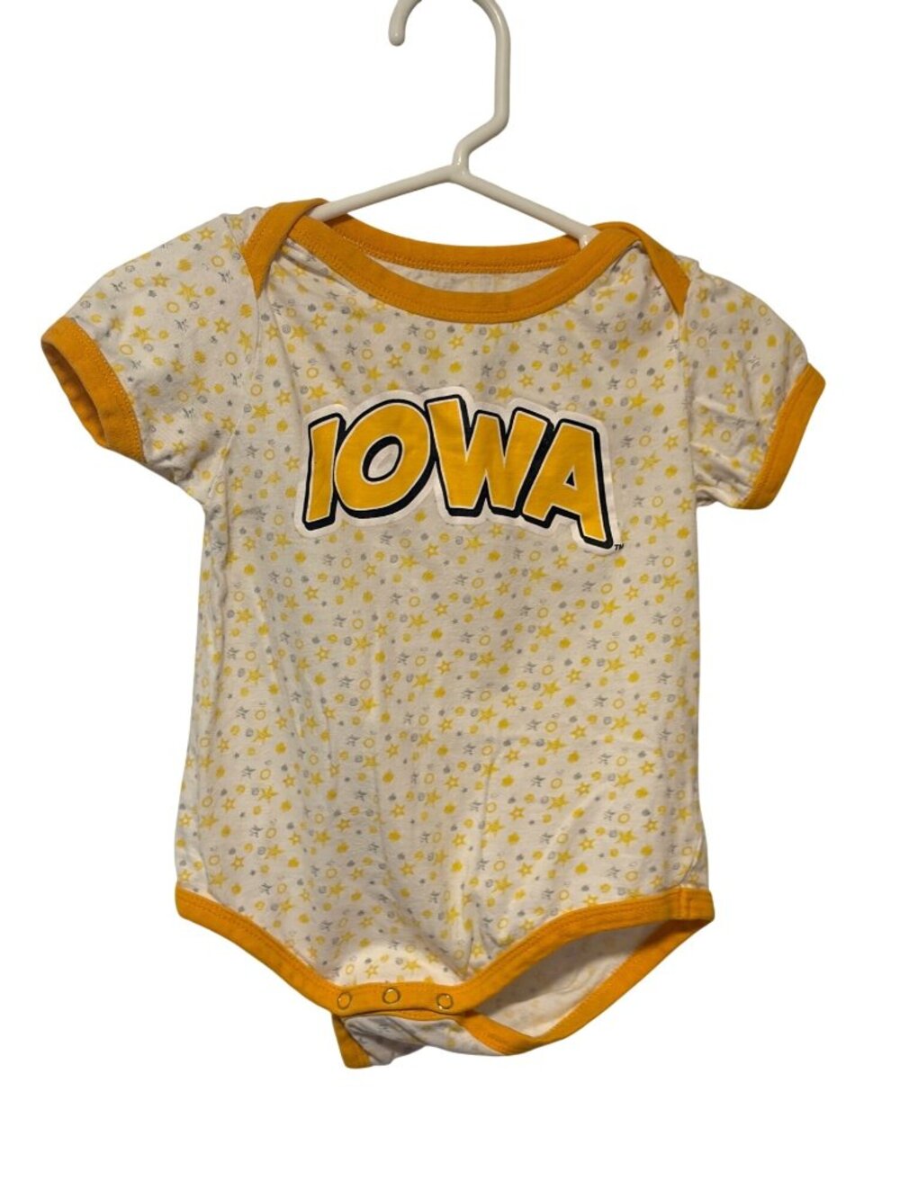 Pro Edge Girls Infant Baby Size 12 months White Gold Iowa Hawkeyes Bodysuit 1 pi